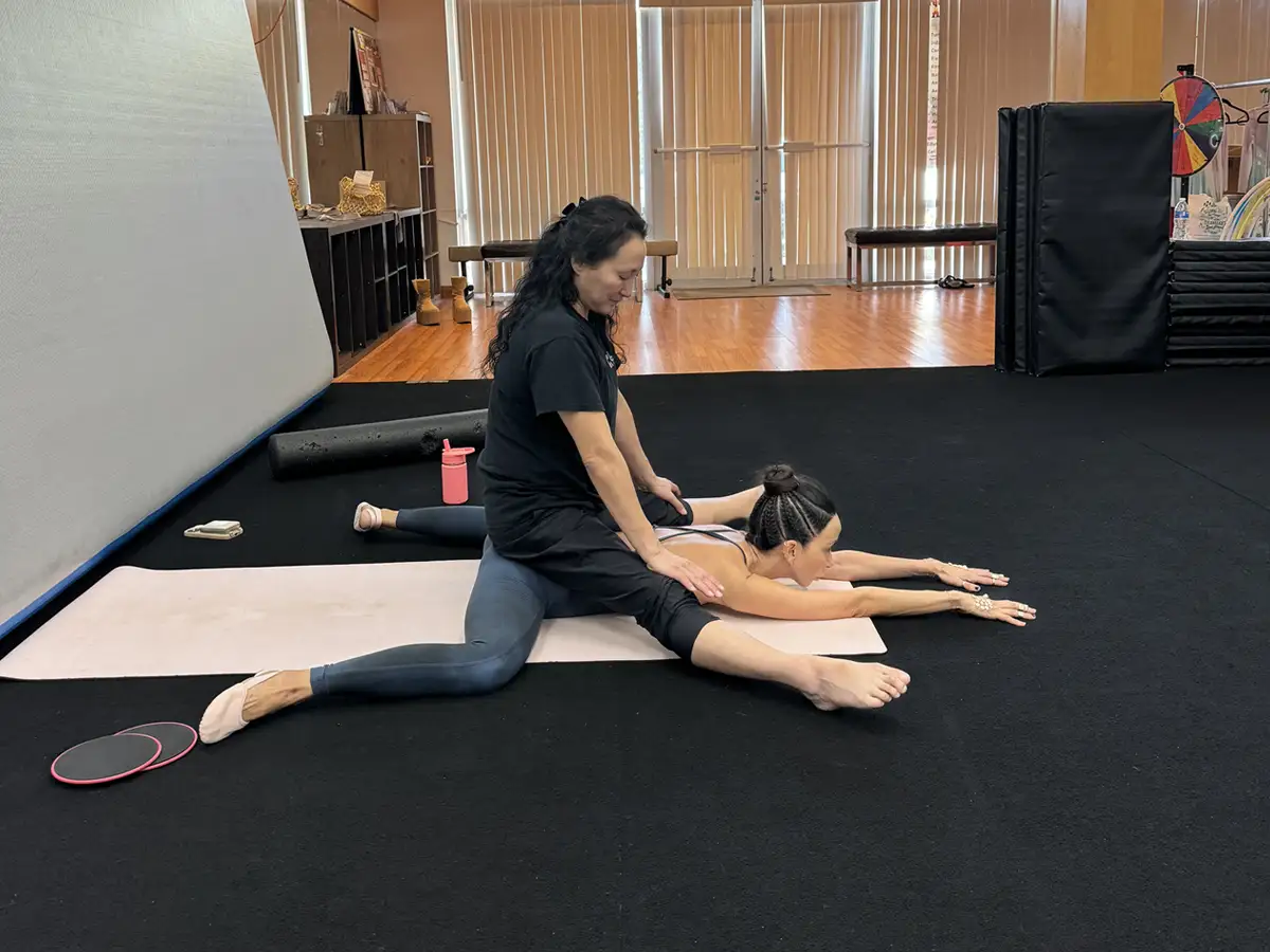 Byamba, Cirque Art Studio, individual flexibility training session.